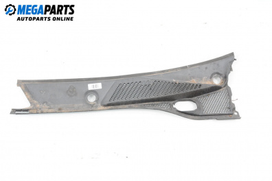 Windshield wiper cover cowl for Renault Symbol Sedan (02.1998 - 04.2008), 5 doors, sedan