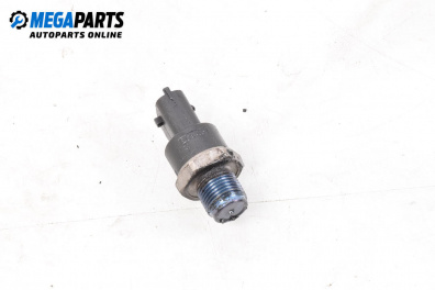 Sensor kraftstoffdruck for Renault Scenic II Minivan (06.2003 - 07.2010)