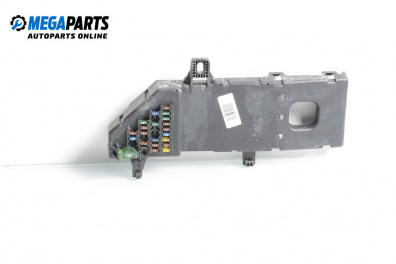 Fuse box for Opel Vectra C Sedan (04.2002 - 01.2009) 1.8 16V, 122 hp