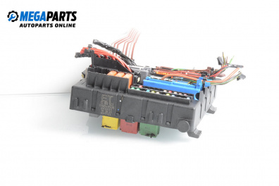 Fuse box for Opel Vectra C Estate (10.2003 - 01.2009) 2.2 direct, 155 hp