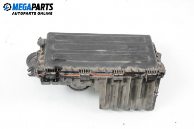 Carcasă filtru de aer for Volkswagen Polo Hatchback V (01.2005 - 12.2009) 1.6 16V