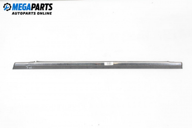 Exterior moulding for Nissan Prairie Minivan (12.1982 - 10.1988), minivan, position: right