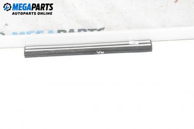 Interior plastic for Mercedes-Benz 124 Sedan (12.1984 - 06.1993), 5 doors, sedan, position: front - right