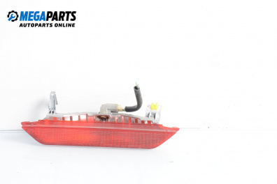 Al treilea stop for Toyota Yaris Hatchback I (01.1999 - 12.2005), hatchback