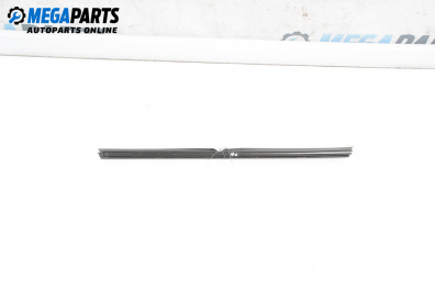 Scheibendichtung for Volkswagen Passat V Variant B6 (08.2005 - 11.2011), 5 türen, combi, position: rechts, rückseite