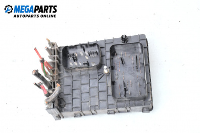 Sicherungskasten for Volkswagen Passat V Variant B6 (08.2005 - 11.2011) 3.2 FSI 4motion, 250 hp