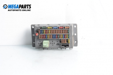 Tablou cu siguranțe for Mini Hatchback I (R50, R53) (06.2001 - 09.2006) One, 90 hp