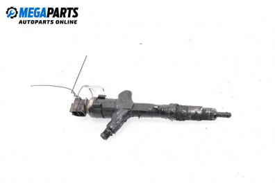 Diesel fuel injector for Toyota Corolla E12 Hatchback (11.2001 - 02.2007) 2.0 D-4D (CDE120R, CDE120L), 110 hp