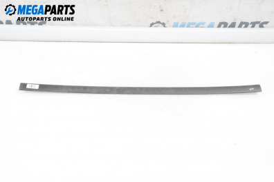Material profilat exterior for Opel Vectra B Sedan (09.1995 - 04.2002), sedan, position: fața