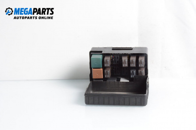 Fuse box for SsangYong Rexton SUV I (04.2002 - 07.2012) 2.7 Xdi 4x4, 165 hp