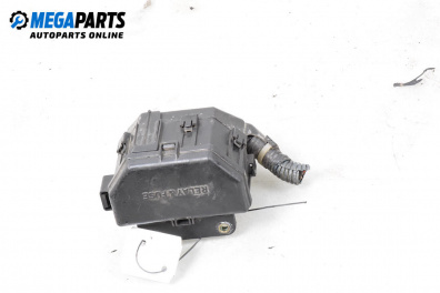 Fuse box for Toyota RAV4 II SUV (06.2000 - 11.2005) 2.0 D-4D 4WD, 116 hp