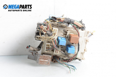 Fuse box for Nissan Primera Sedan III (01.2002 - 06.2007) 1.9 dCi, 120 hp