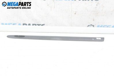 Material profilat for Renault Clio II Hatchback (09.1998 - 09.2005), hatchback, position: stânga