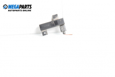 Amplificator antenă for Volkswagen Touareg SUV I (10.2002 - 01.2013)