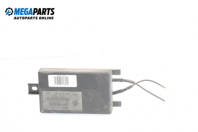 Amplificator antenă for Volkswagen Touareg SUV I (10.2002 - 01.2013)