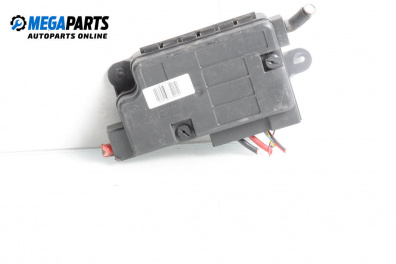 Fuse box for Volkswagen Passat V Variant B6 (08.2005 - 11.2011) 3.2 FSI 4motion, 250 hp