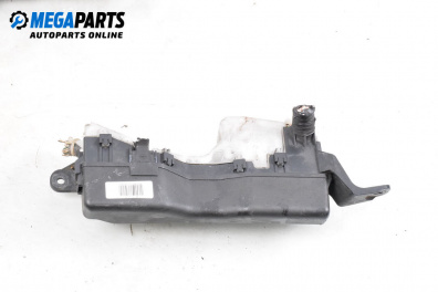 Fuse box for Toyota Avensis II Station Wagon (04.2003 - 11.2008) 2.2 D-4D (ADT251), 150 hp