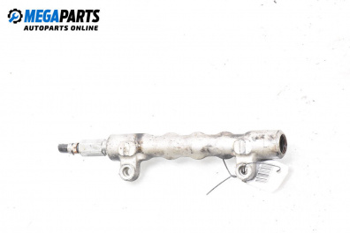 Fuel rail for Toyota Avensis II Station Wagon (04.2003 - 11.2008) 2.2 D-4D (ADT251), 150 hp