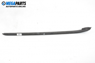Windscreen moulding for Hyundai i30 Hatchback I (10.2007 - 11.2011), hatchback, position: front