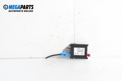 Amplificator antenă for Mercedes-Benz M-Class SUV (W164) (07.2005 - 12.2012)