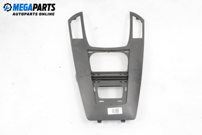Central console for Opel Zafira B Minivan (07.2005 - 14.2015)