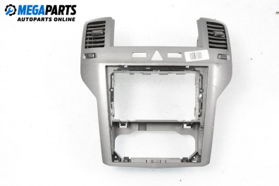 Central console for Opel Zafira B Minivan (07.2005 - 14.2015)