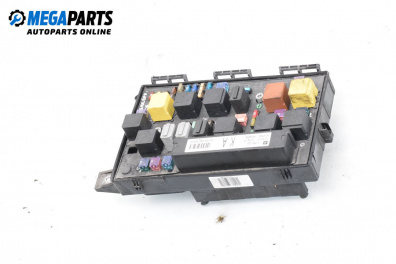 Fuse box for Opel Zafira B Minivan (07.2005 - 14.2015) 1.9 CDTI, 120 hp