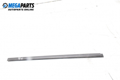 Scheibendichtung for Mercedes-Benz E-Class Estate (S211) (03.2003 - 07.2009), 5 türen, combi, position: rechts, vorderseite