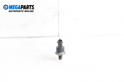 Sensor kraftstoffdruck for Volvo V40 Estate (07.1995 - 06.2004)
