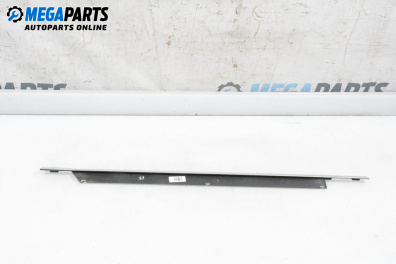 Türleiste for Audi Q7 SUV I (03.2006 - 01.2016), suv, position: links, rückseite