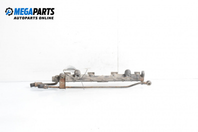 Fuel rail for Toyota Corolla E11 Hatchback (06.1995 - 06.2002) 1.4 (EE111_), 86 hp