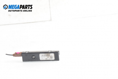 Antenna booster for Mercedes-Benz E-Class Estate (S212) (08.2009 - 12.2016)