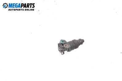 Duza benzină for Volkswagen Golf IV Hatchback (08.1997 - 06.2005) 1.6, 100 hp