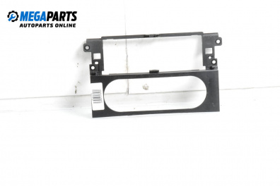 Central console for Renault Koleos SUV I (09.2008 - 08.2016)