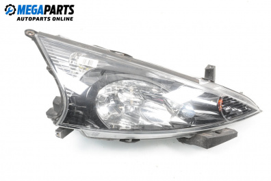 Headlight for Mitsubishi Grandis Minivan (03.2003 - 12.2011), minivan, position: right