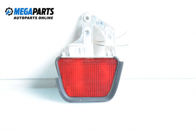 Central tail light for Toyota Avensis II Liftback (04.2003 - 11.2008), hatchback