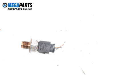 Sensor kraftstoffdruck for Audi A8 Sedan 4H (11.2009 - 01.2018)