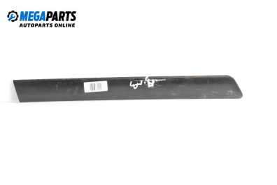 Material profilat for Audi A3 Hatchback II (05.2003 - 08.2012), hatchback, position: dreaptă - fața