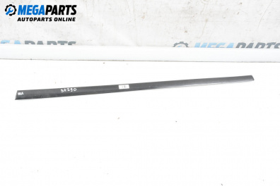 Material profilat for Audi A3 Hatchback II (05.2003 - 08.2012), hatchback, position: stânga - fața