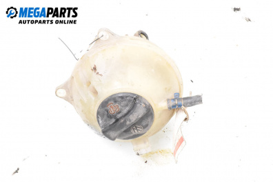 Behälter für frostschutzmittel for Volkswagen Passat II Variant B3, B4 (02.1988 - 06.1997) 1.8, 90 hp