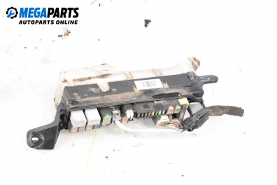 Sicherungskasten for Toyota Avensis II Station Wagon (04.2003 - 11.2008) 2.2 D-CAT (ADT251), 177 hp