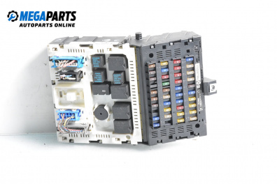 Fuse box for Renault Megane Scenic (10.1996 - 12.2001) 1.6 e (JA0F), 90 hp