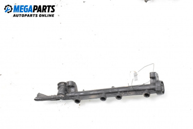 Rampă combustibil for Volkswagen Polo Variant (04.1997 - 09.2001) 1.6, 101 hp