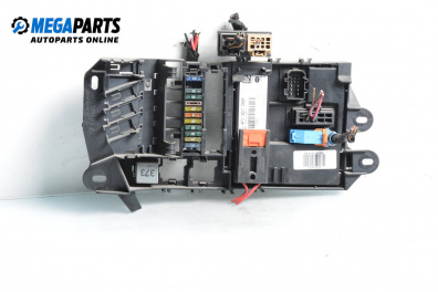 Fuse box for Audi A6 Avant C6 (03.2005 - 08.2011) 3.0 TDI quattro, 233 hp