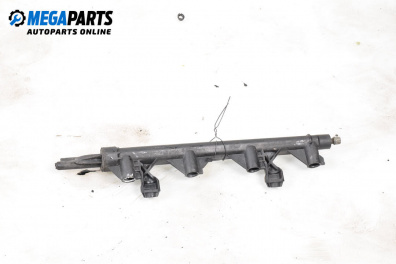 Rampă combustibil for Mini Hatchback II (R56) (09.2006 - 11.2013) One, 95 hp