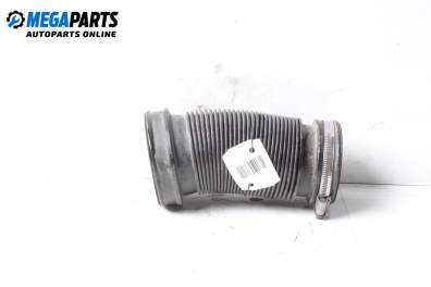 Furtun ondulat și fin pentru admisia aerului for Volkswagen Passat IV Variant B5.5 (09.2000 - 08.2005) 2.8 4motion, 193 hp