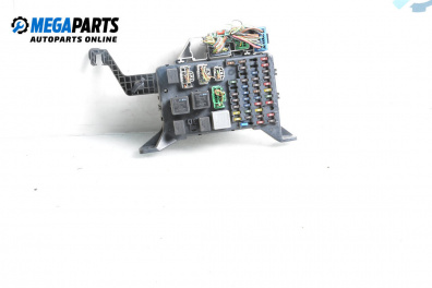 Tablou cu siguranțe for Jaguar X-Type Sedan (06.2001 - 11.2009) 3.0 V6 4WD, 230 hp