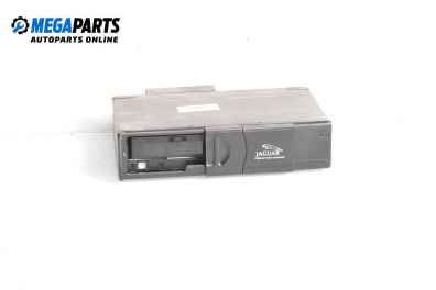 CD changer for Jaguar X-Type Sedan (06.2001 - 11.2009)