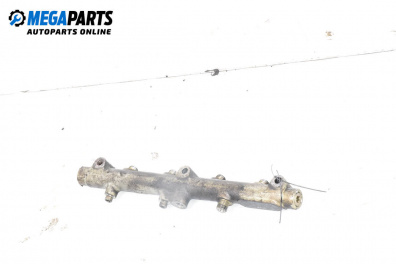 Fuel rail for Citroen C5 I Hatchback (03.2001 - 03.2005) 2.2 HDi (DC4HXB, DC4HXE), 133 hp
