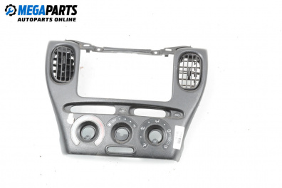Central console for Toyota Yaris Verso (08.1999 - 09.2005)
